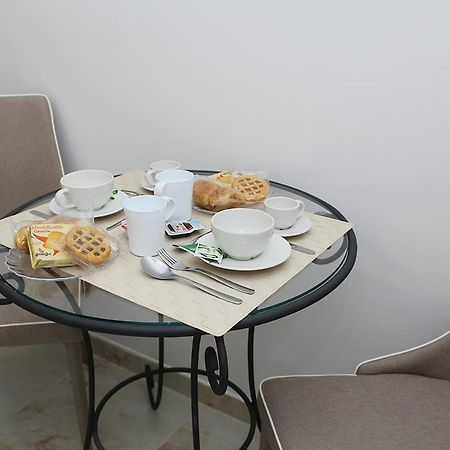 Antonietta De Pace Rooms By Napoli Milionaria B&B Εξωτερικό φωτογραφία