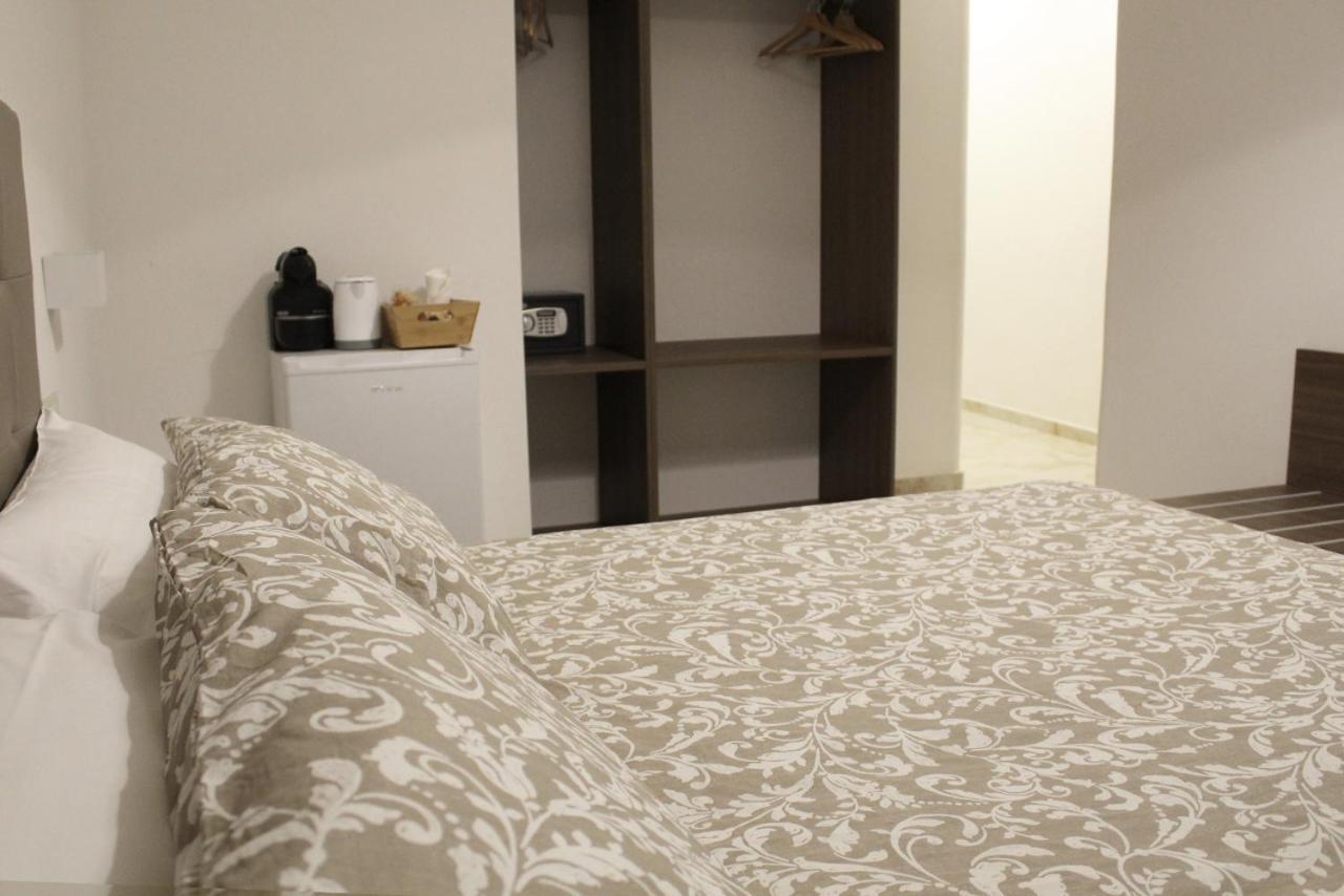 Antonietta De Pace Rooms By Napoli Milionaria B&B Εξωτερικό φωτογραφία