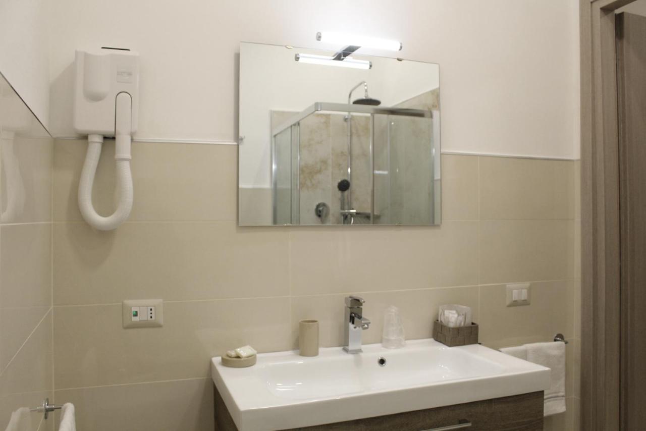 Antonietta De Pace Rooms By Napoli Milionaria B&B Εξωτερικό φωτογραφία