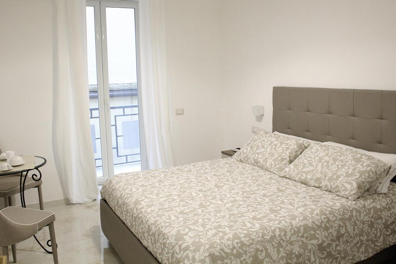 Antonietta De Pace Rooms By Napoli Milionaria B&B Εξωτερικό φωτογραφία